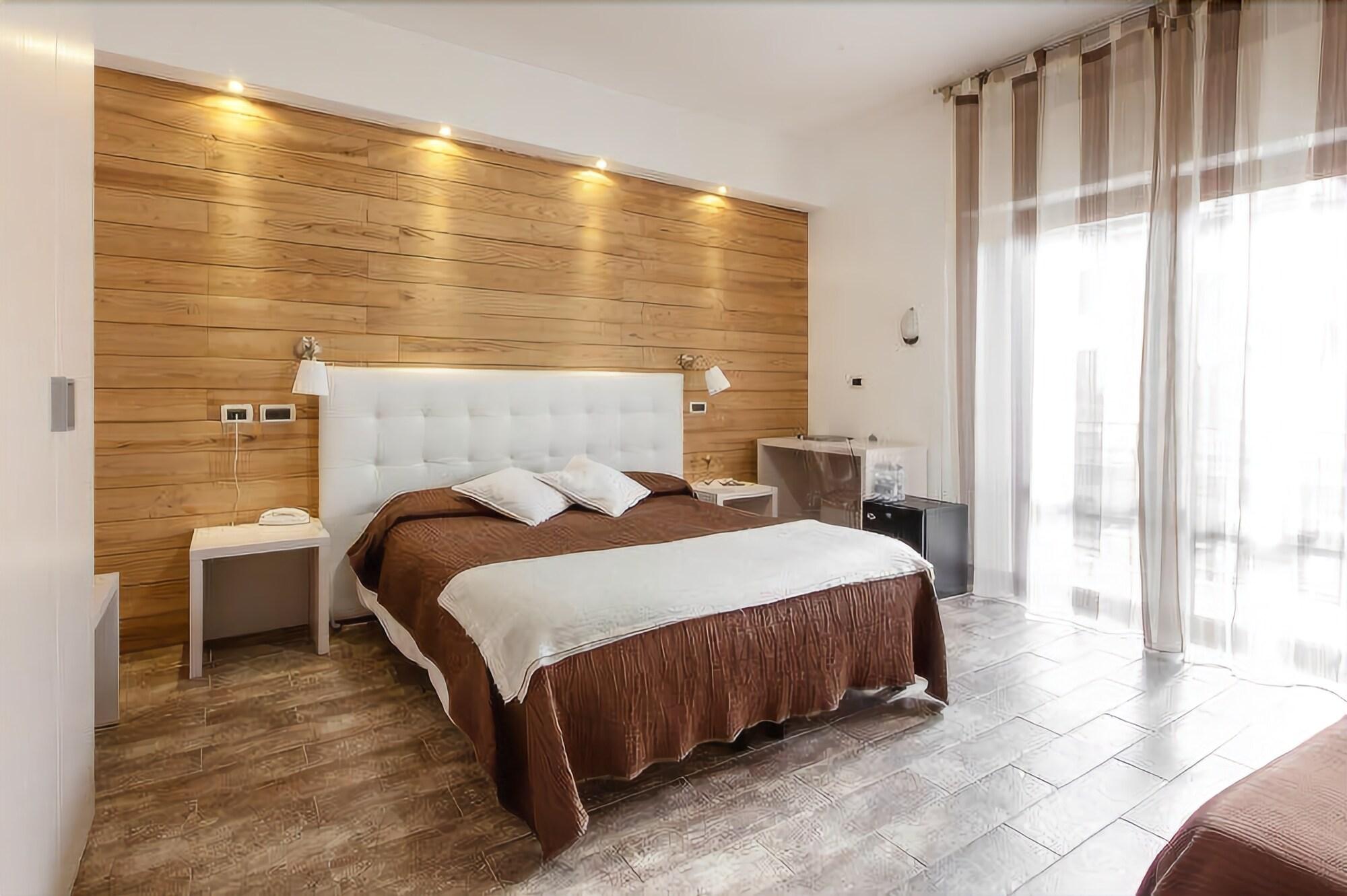 Piccolo Hotel Aurora Abbadia San Salvator Bagian luar foto